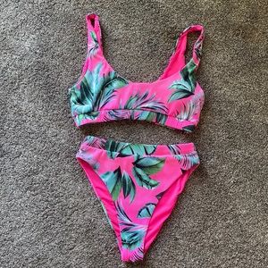 Hot pink ribbed bikini. Pink Lily.
